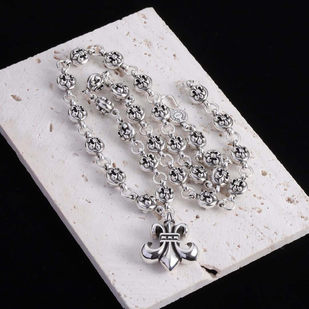 Chrome Hearts Sterling Silver Fleur-de-lis Rosary Necklace Chrome Hearts Sterling Silver Fleur-de-lis Rosary Necklace